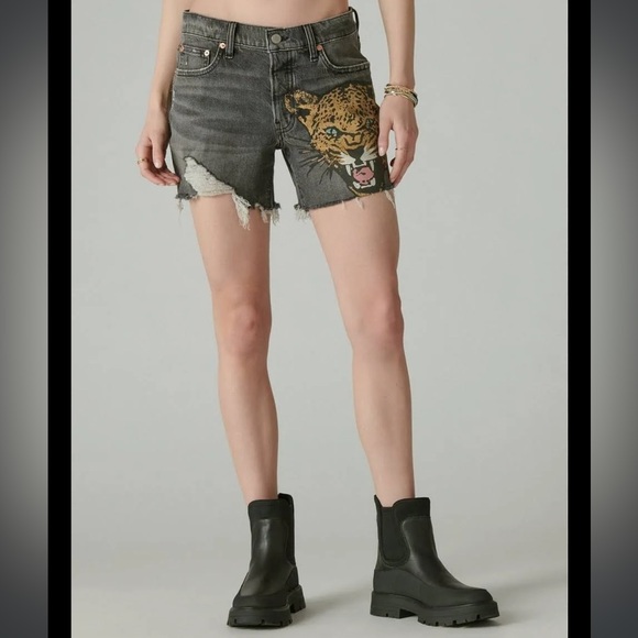 Lucky Brand Gray Leopard Graphic Jean Shorts - Picture 3 of 8